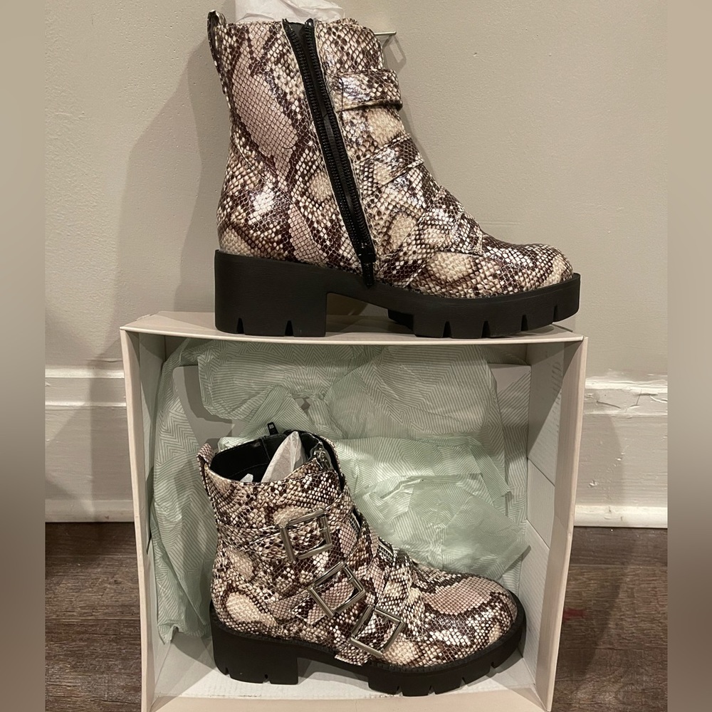 bp cream and brown snake print Womens booties. Compliments and garment well.